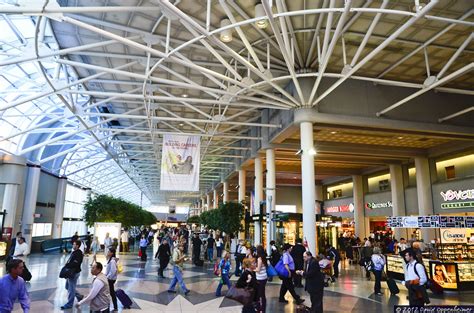 Charlotte nc airport - Built in 2019, The Plaza at CLT spans 51,000-square-feet near Concourse D and Concourse E. This welcome new addition to CLT’s food scene includes Auntie Anne’s, Bojangles’, Potbelly Sandwich Shop and Shake Shack. For beer lovers, Wicked Weed – an Asheville-based brewing company – serves an enticing selection of craft beers.
